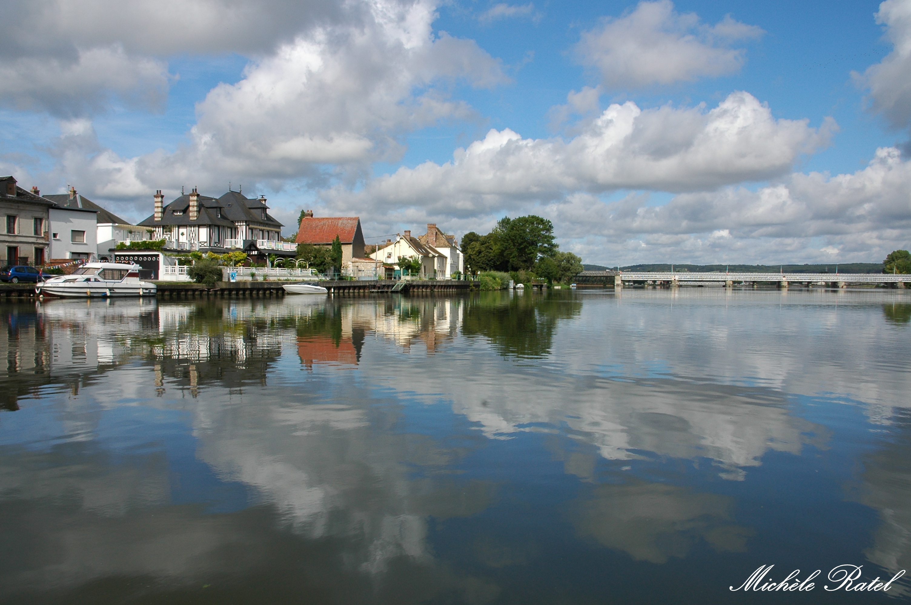 Deux rives de Seine à Poses